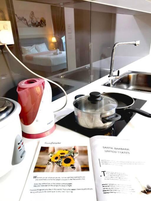 Apartment C2518 Almas Seaview Muji100mbpsnetflix By *