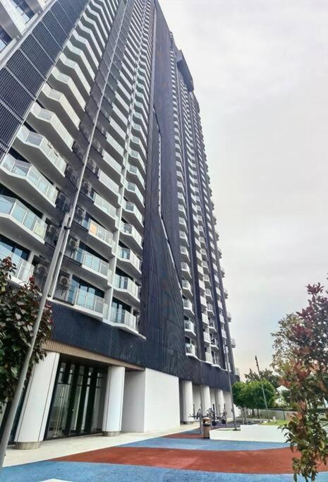 Apartment C2518 Almas Seaview Muji100mbpsnetflix By *